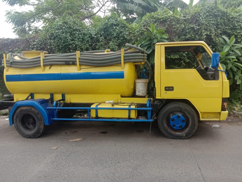 sedot wc ciputat tangerang selatan